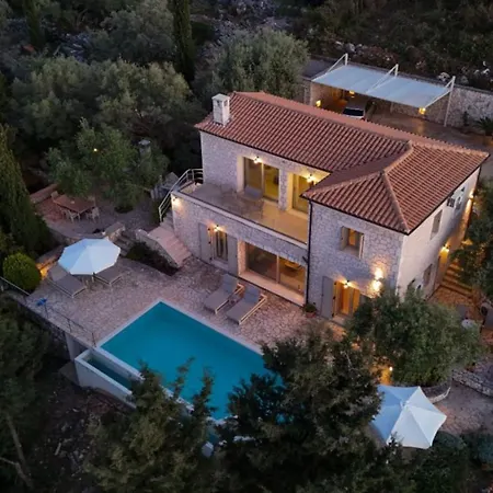 Holiday home Panoramic Ocean Views Jiulita Lefkada Tsoukaladhes